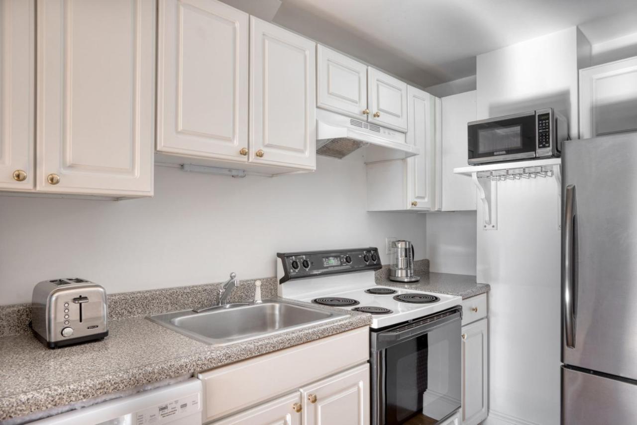 Beacon Hill 2br W Wd Nr Common Bos-828 *